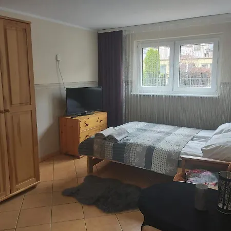 Goscinne Anna ゲストハウス ウェバ